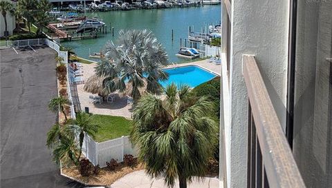 255 Dolphin Point