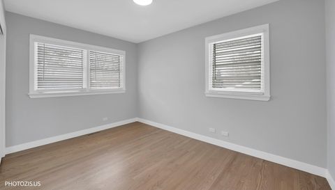 2N356 Prairie Avenue