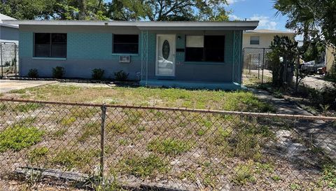 1930 WALTON STREET S