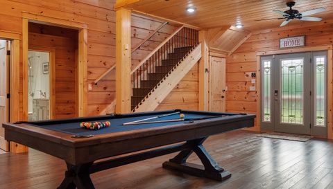 910 English Mountain Rd