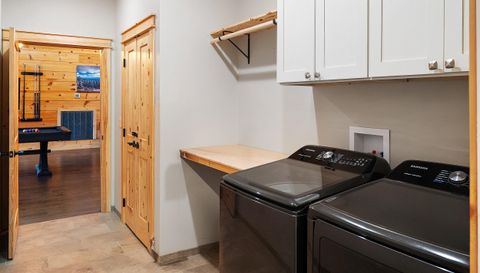 910 English Mountain Rd