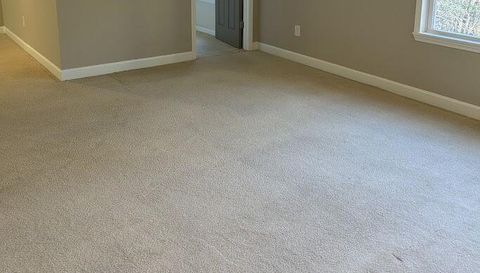 209 Falcon Crest Way