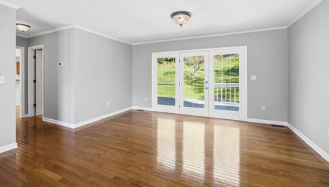 29 Small Mountain Dr