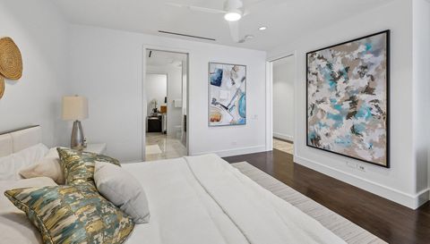 2408 Victory Park Ln