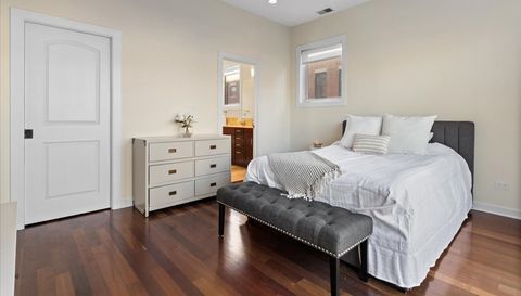 2314 W Wabansia Avenue