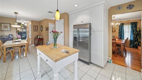 2 Whitman Pl