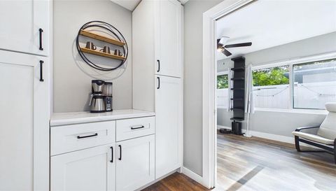 101 N MERCURY AVENUE