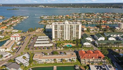 400 ISLAND WAY