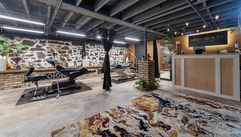 1920 W Superior Street