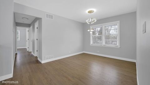 2N356 Prairie Avenue