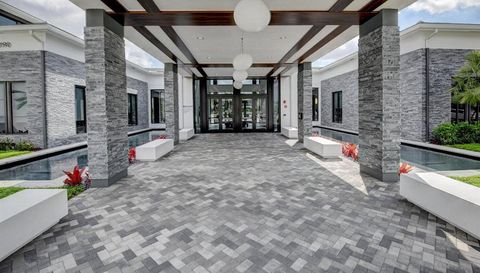 8299 Fishhawk Falls Court