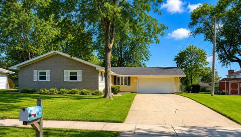 111 Sherwood Dr