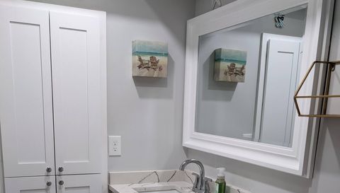 3806 Gulf Of Mexico Dr