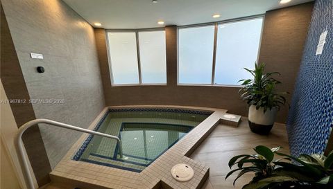 20281 E Country Club Dr