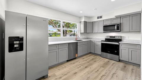 2141 INDIAN AVENUE S