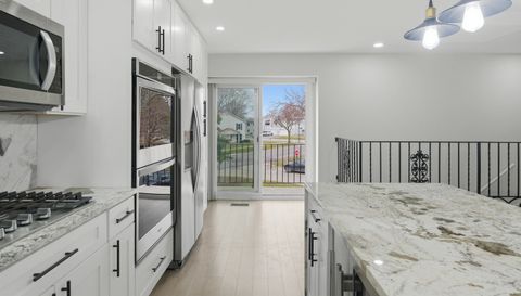 2198 N Oakbrook Circle