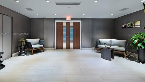 300 Sunny Isles Blvd