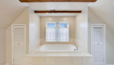 3358 N Monticello Avenue