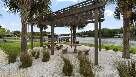 190 RIVERVIEW BEND S