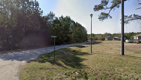 101 Blades Village Dr