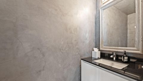 18555 Collins Ave Apt 2405