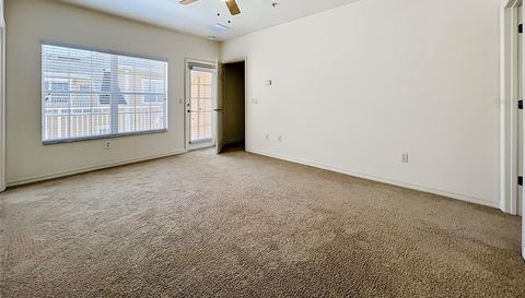 439 OLD FARM LN