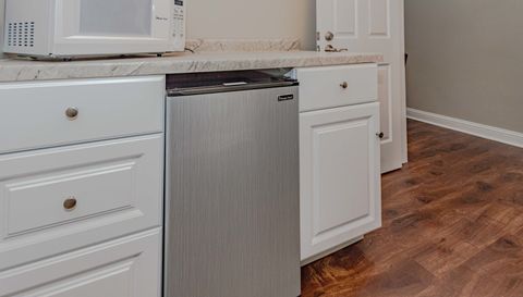 127 S Sacramento Street