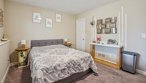 5928 Pinnacle Circle NE