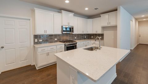 5302 Mulberry Grove LN