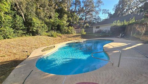 6117 SHADOW WOOD COURT