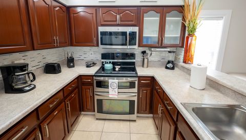 9334 Pontiac Dr