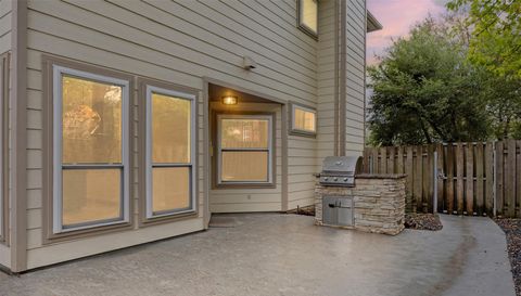 6000 Ironwood CV