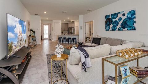 5616 QUIET PALM LOOP