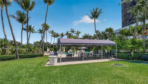 1413 Sunset Harbour Dr