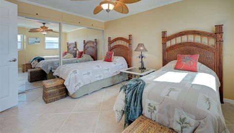 1255 Tarpon Center Dr