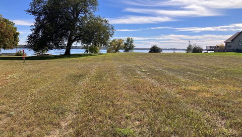 XXXXX N Lake Shore Drive