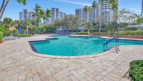 3500 Mystic Pointe Dr