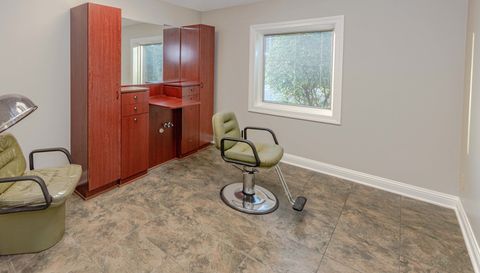 127 S Sacramento Street