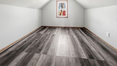 742 Nebraska Avenue E