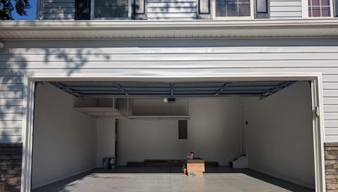 2475 Sheldon Pl