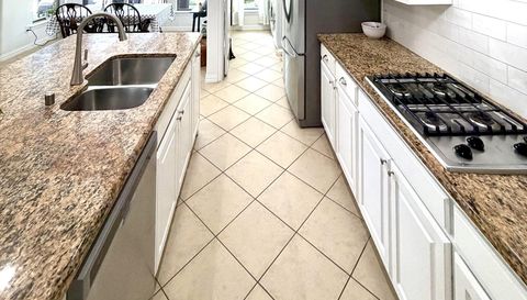 2911 Tracy Lynn Ln