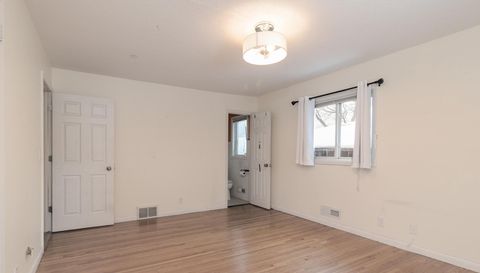 4858 Irving Avenue S