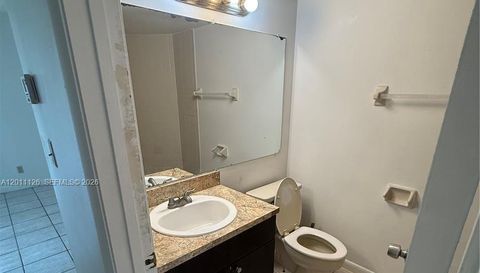 210 Lake Pointe Dr
