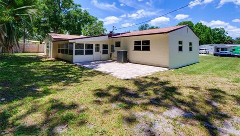 305 SUNSET DRIVE