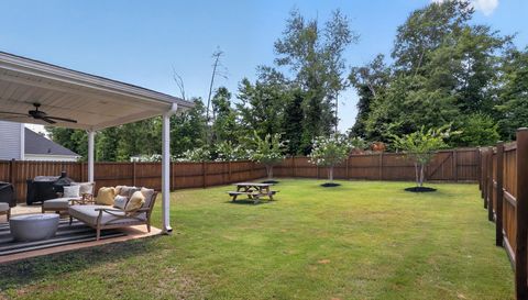 725 Dottie Ct
