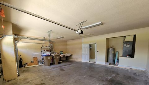 3145 Twisted Oak Loop