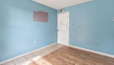 38407 Lowell Harris Wy
