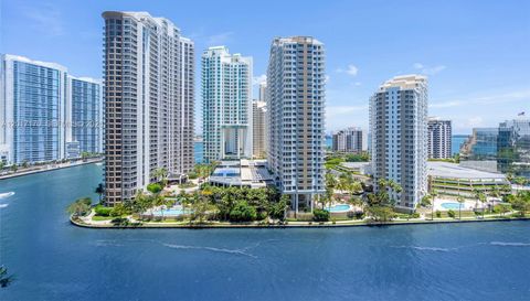 495 Brickell Ave