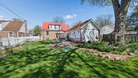 821 N 5th Street