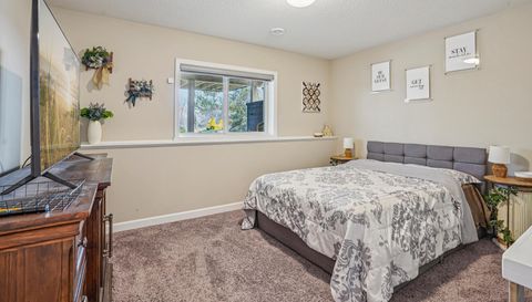 5928 Pinnacle Circle NE